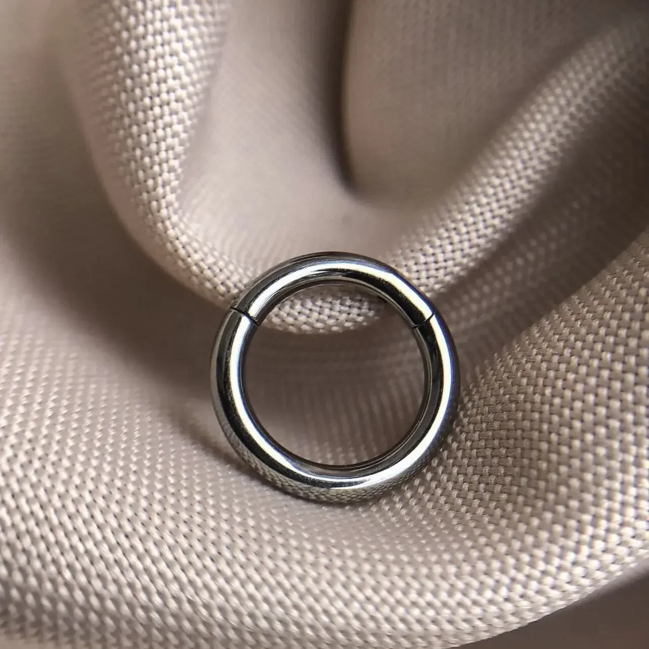 G23 Titanium Nose Ring 14G 16G - Body Jewelry Septum 评论和价格